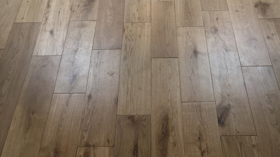 Solid wood floor